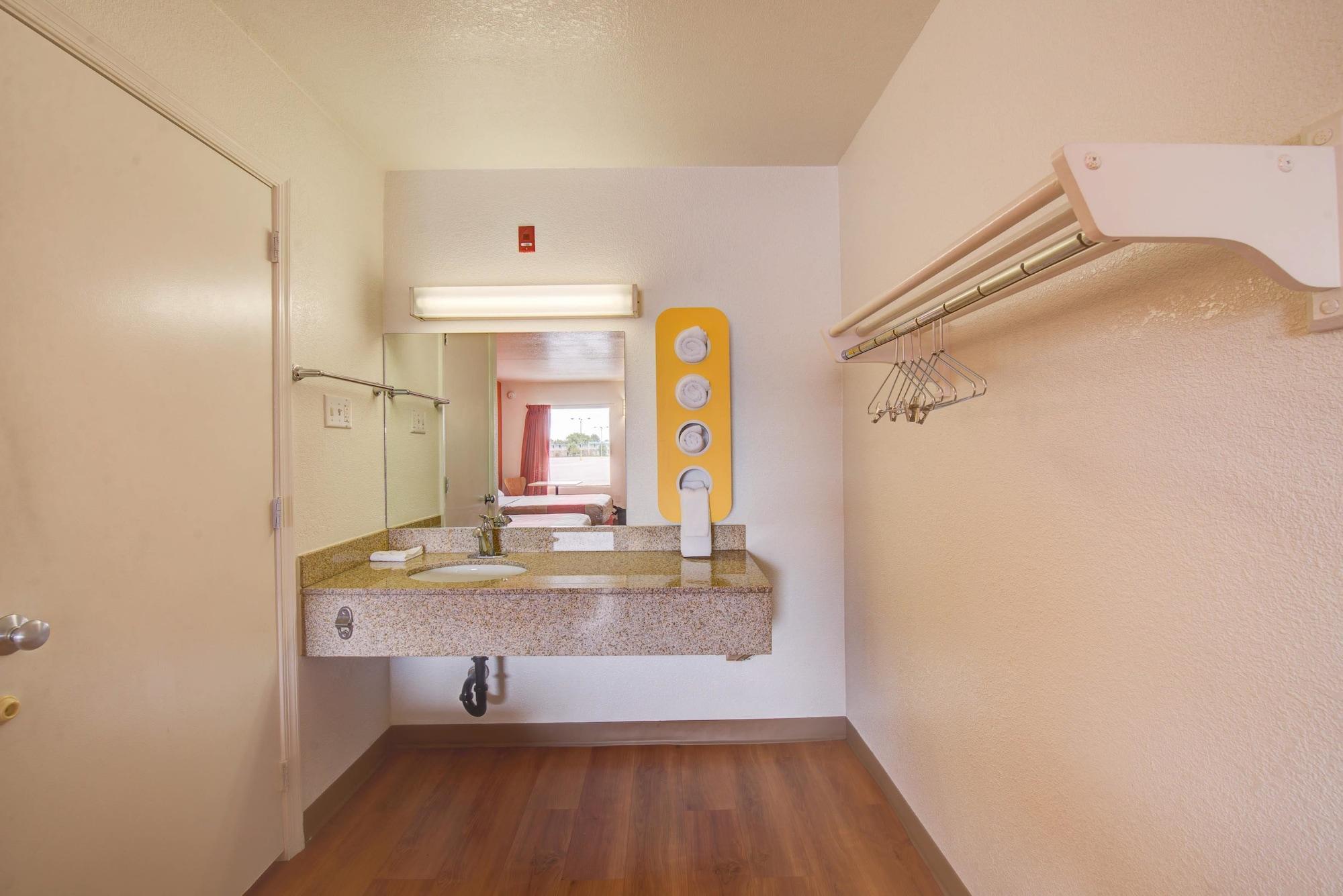 Motel 6-Norfolk, Va エクステリア 写真